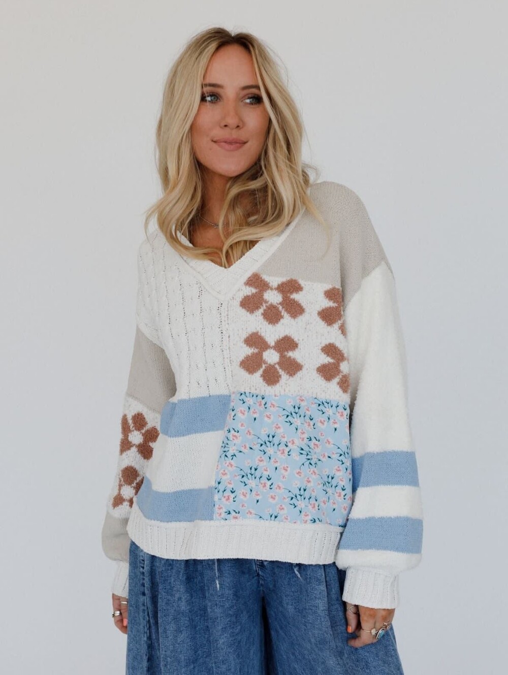 NWOT Three Bird Nest Feeling For Flowers Contrast Sweater Size Large
